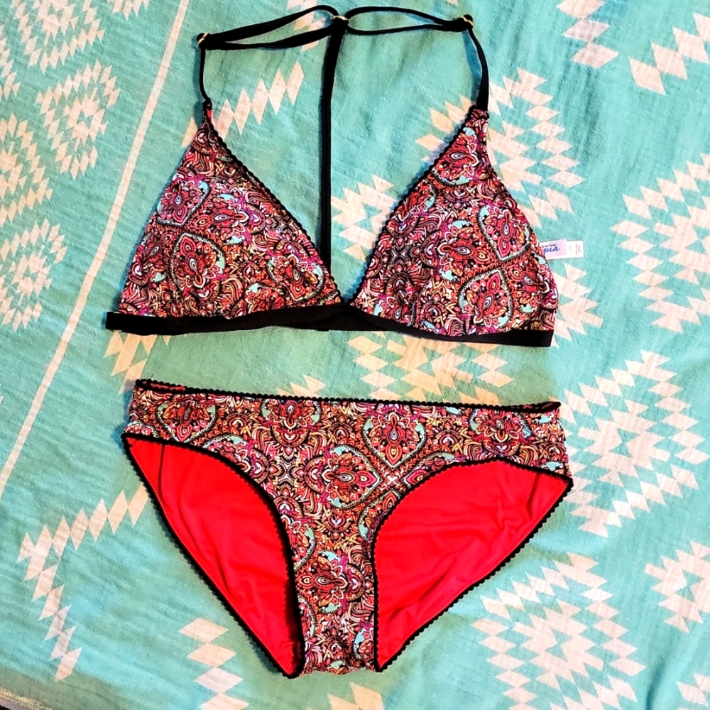 Bathing suit